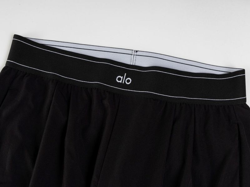 Damen-Hose mit hohem Bund und weitem Bein